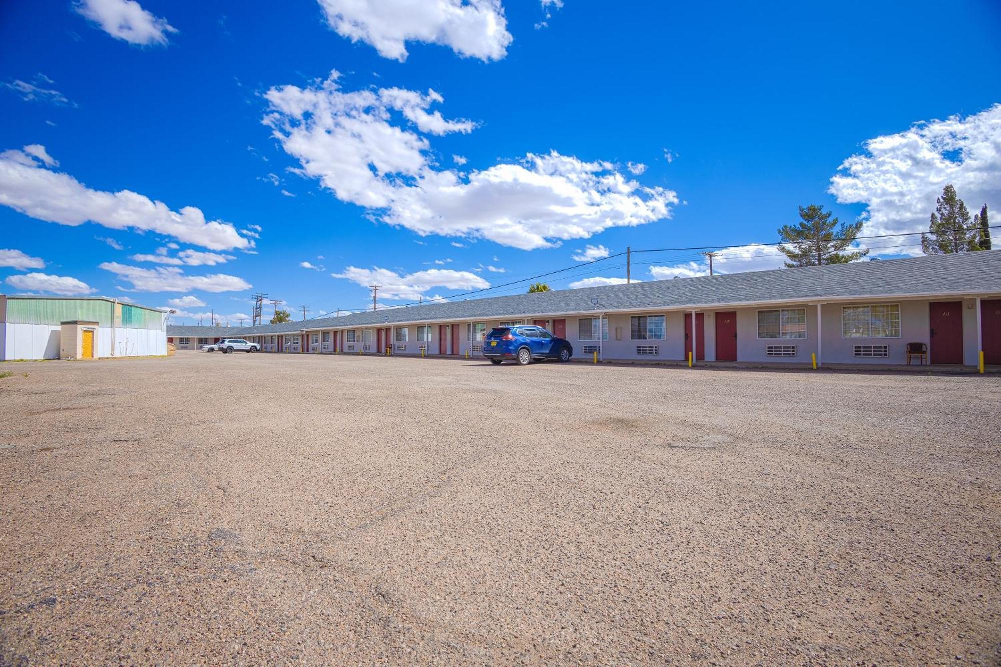Holiday Motel, Lordsburg By Oyo 외부 사진
